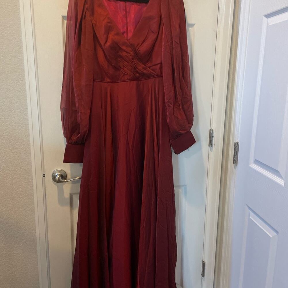 New!Mac Duggal Deep Red Long Sleeve Flowy Eleban Chiffon Gown Sz 8 - Picture 4 of 10